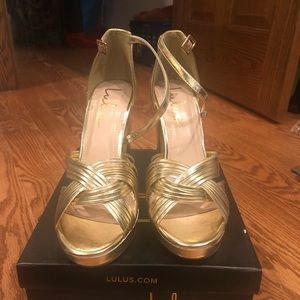 Lulus Gold Platform Sandals Heels